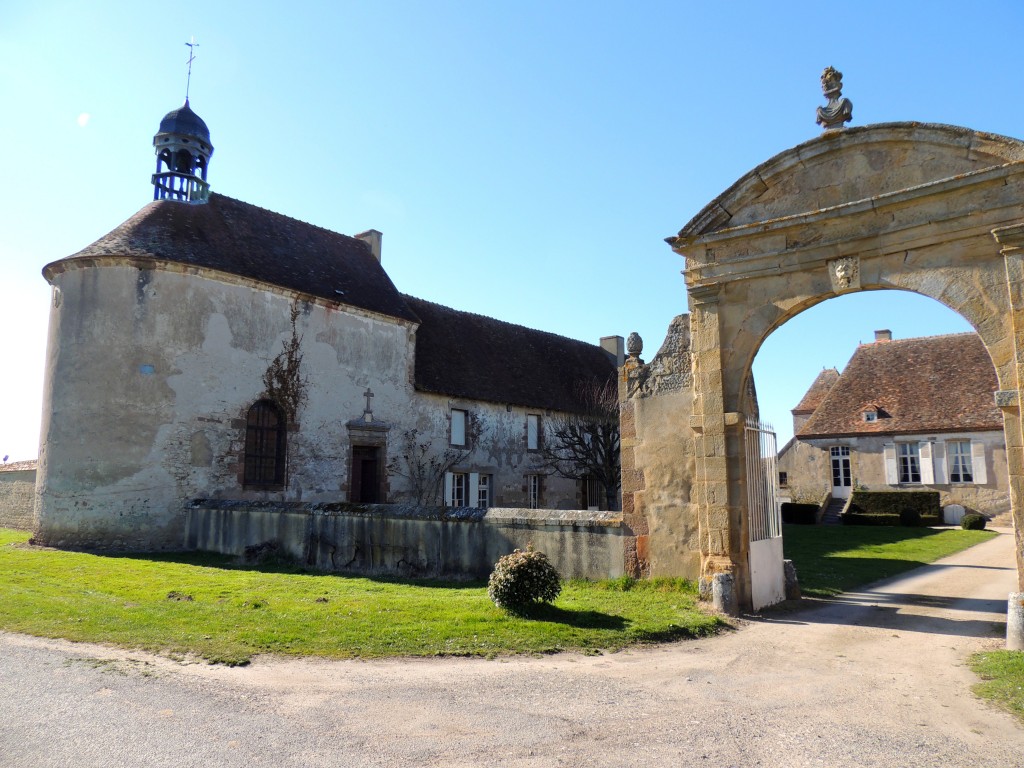 Neuvy 8 Château du Vieux-Melay 2