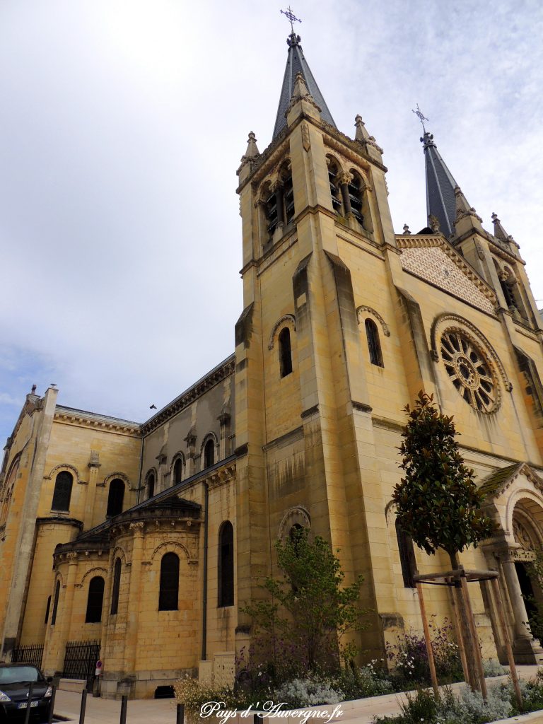 Vichy 34 - Eglise Saint-Louis