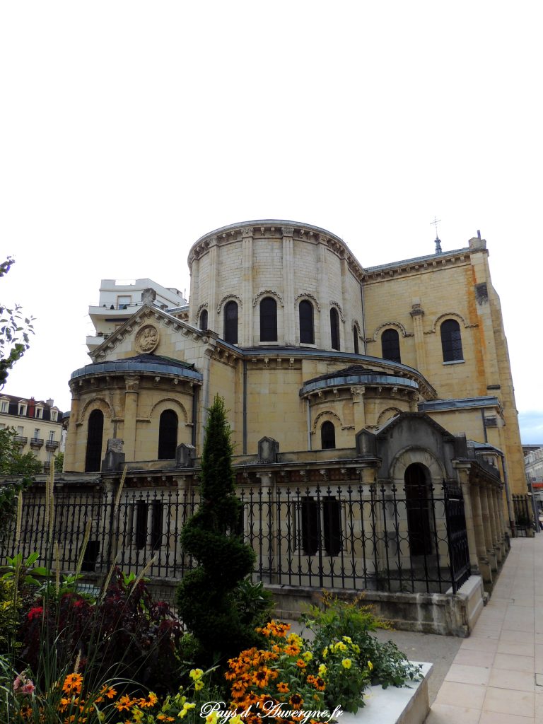 Vichy 35 - Eglise Saint-Louis